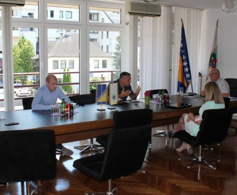 Sastanak predstavnika JU CZSR Travnik i predstavnika CEM Travnik sa načelnikom Općine Travnik